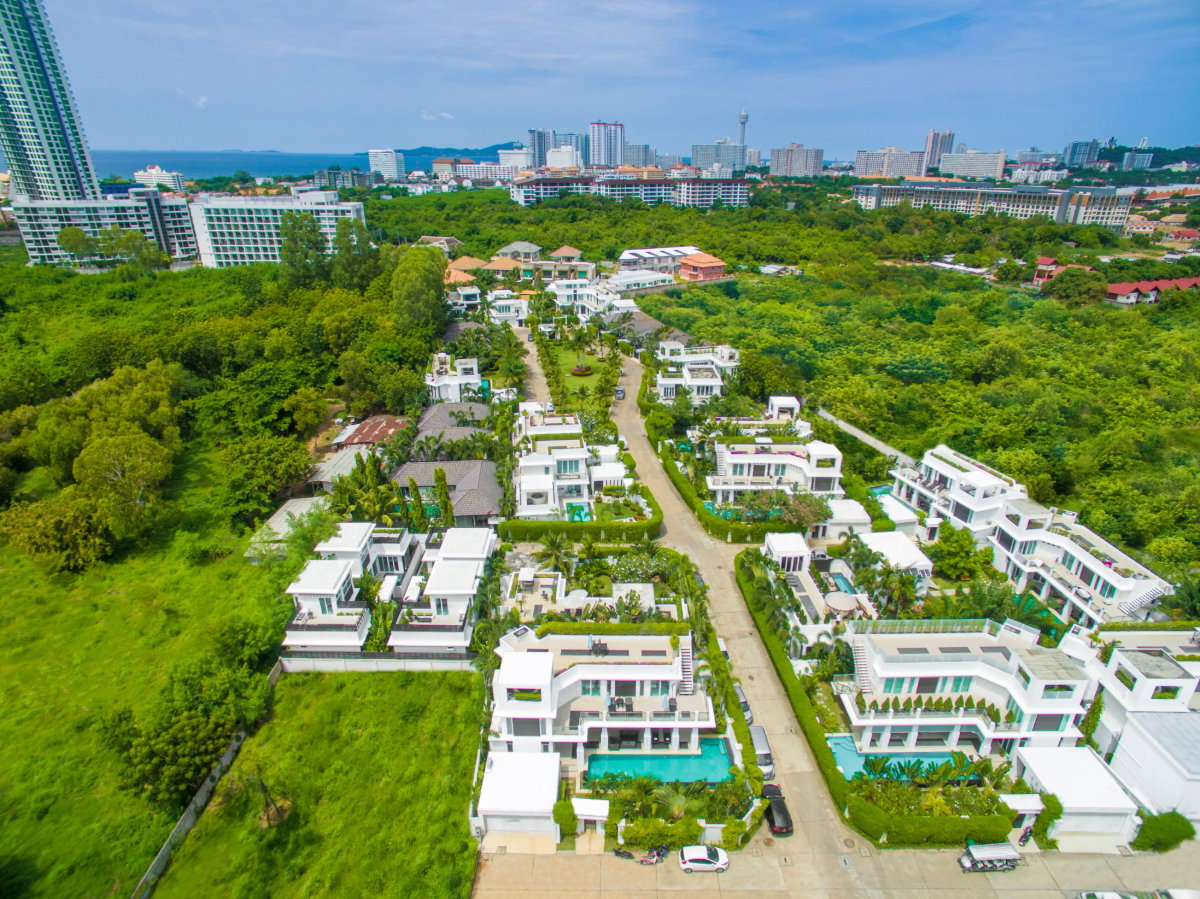 picture LOTUS Pool Villa Pattaya 8 bedroom - 39/39