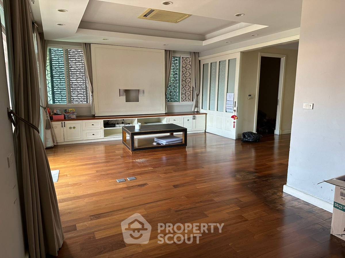 picture 3-BR House near MRT Lat Phrao (ID 3441188) - 15/20