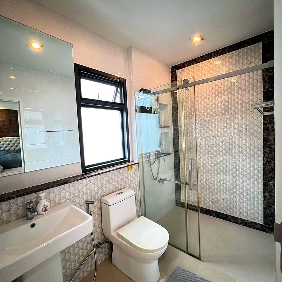 รูป ขายบ้านเดี่ยว เดอะแกรนด์ บางนา-วงแหวน 85.5 ตร.วา 3 นอน 4 น้ำ แอร์ครบทุกห้อง จอดรถ 3 คัน 13.9 ล้านบาท - รูปที่ 31/33