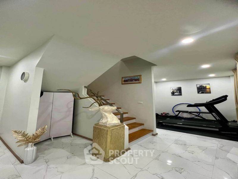 picture 3-BR 204 Sqm Semi-Detached House At E-Town Village, Si Racha (ID 3442062) - 5/8
