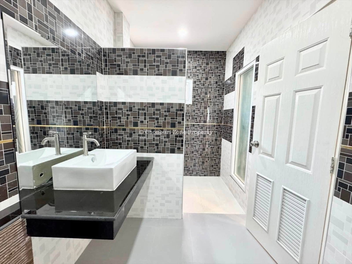 รูป ขายบ้านเดี่ยว 4 ห้องนอน ม.คริสตัลพลัส (Crystal Plus ) หนองยายบู่ ศรีราชา - รูปที่ 26/35