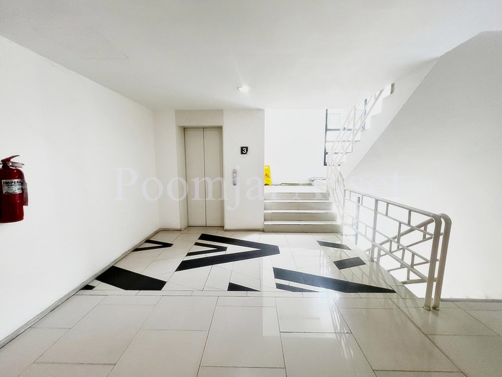 picture FOR SALE | Abstracts Sukhumvit 66/1 – Corner Unit with Pool View, Near BTS Udom Suk - 15/19