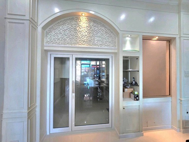 picture FOR RENT COMMERCIAL BUILDING PROPERTY 16000 BAHT per MONTH - 1/8