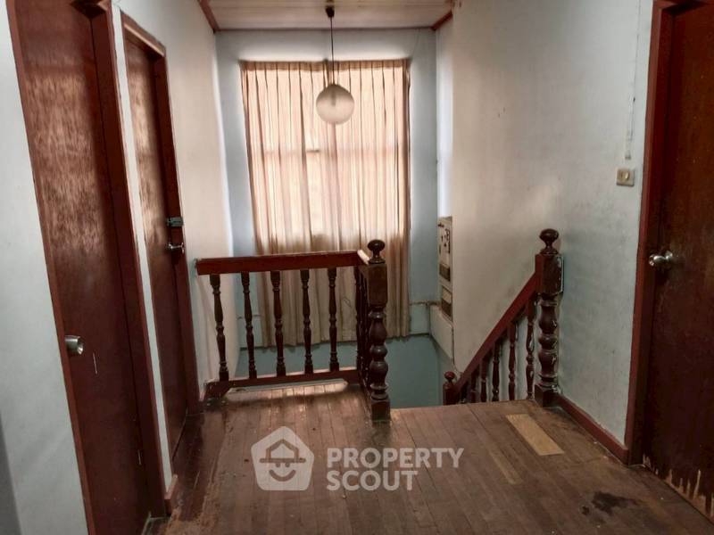รูป บ้าน 4 ห้องนอน ย่านบางกรวย นนทบุรี (ID 3437538) - รูปที่ 6/12