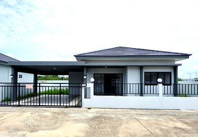 Houses for sale Prachinburi : 🏡 The Proud Venue 304 – Pong Phai

✨ Ready-to-Move-In Homes!
🛏️ 3 Bedrooms | 🚿 3 Bathrooms
🚗 Parking for 2 Cars
