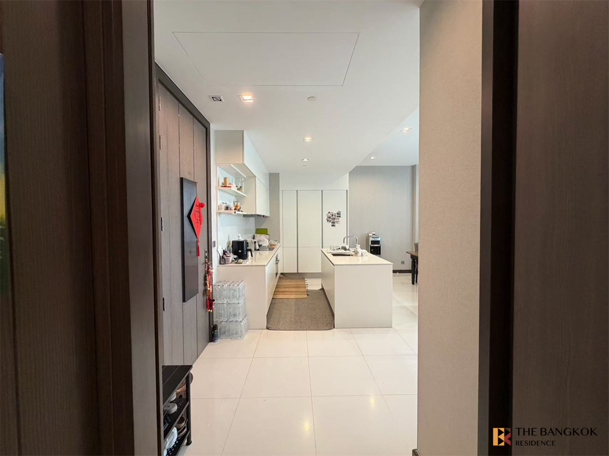 picture Q1 Sukhumvit near BTS Nana - 7/10