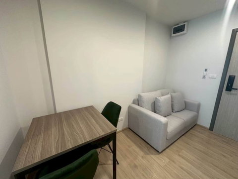 Condo PREMIO UNIC Ekkamai - Ladprao ( Rental ) Price 15,000 Baht