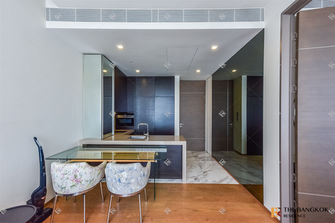 Saladaeng One near MRT Lumpini Station Convenient Travel, Great Value per Square Meter