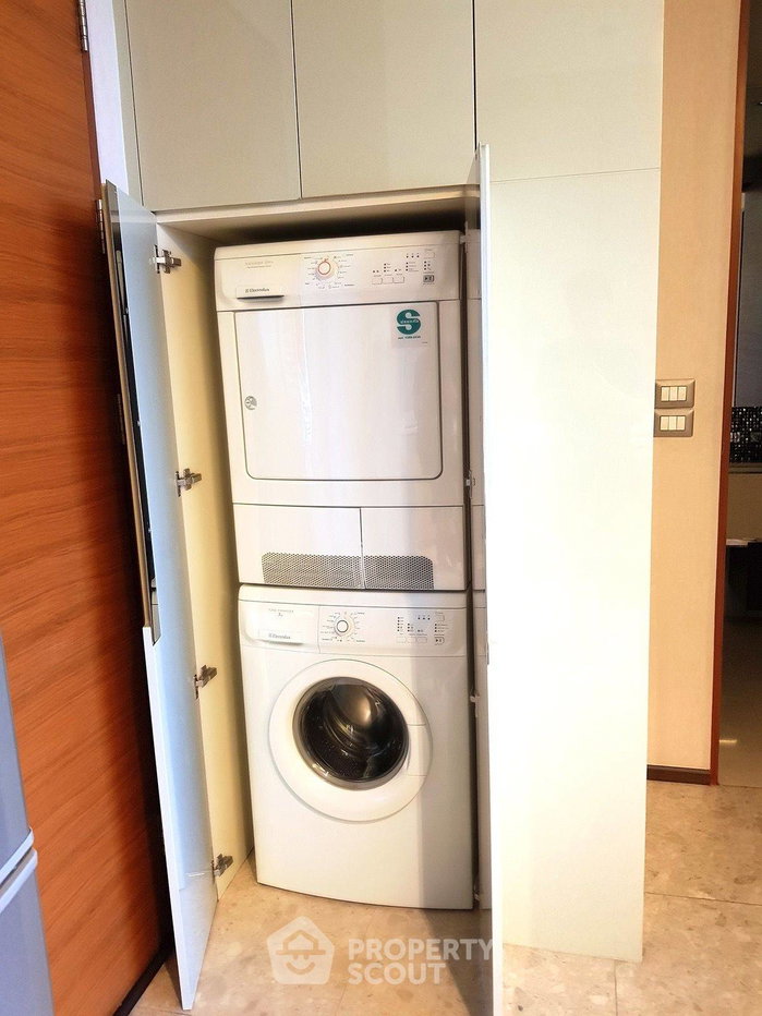 รูป คอนโด 2-ห้องนอน ที่ ดิ แอดเดรส สุขุมวิท 28 ใกล้ BTS พร้อมพงษ์ (ID 560937) - รูปที่ 7/11