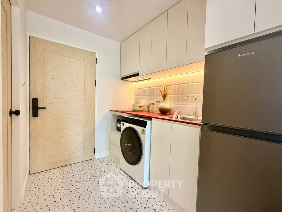 picture 1-BR Condo at Hillside Condo 4 in Chang Phueak (ID 3442350) - 3/10