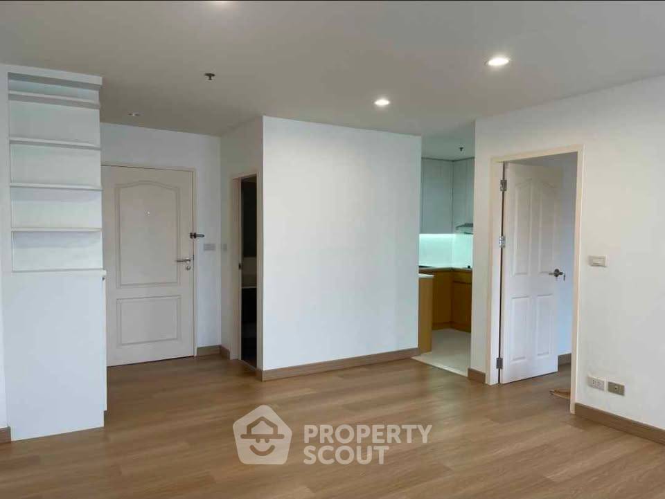 picture 1-BR Condo at The Executive Regent in Chong Nonsi (ID 3436759) - 4/10