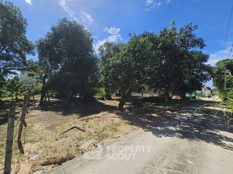 picture 800 m² Land for Sale in Surasak (ID 3442073) - 4/10