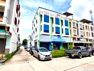 Shophouses for sale Assumption College Rayong : SHOP HOUSE 65 Sq.w. Muang Rayong Rayong for 10.3M