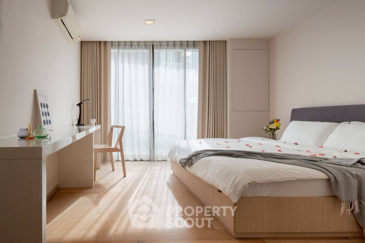 picture 2-BR Condo At LIV @ 49 In Phrom Phong Near BTS Thong Lor (ID 900604) - 17/36