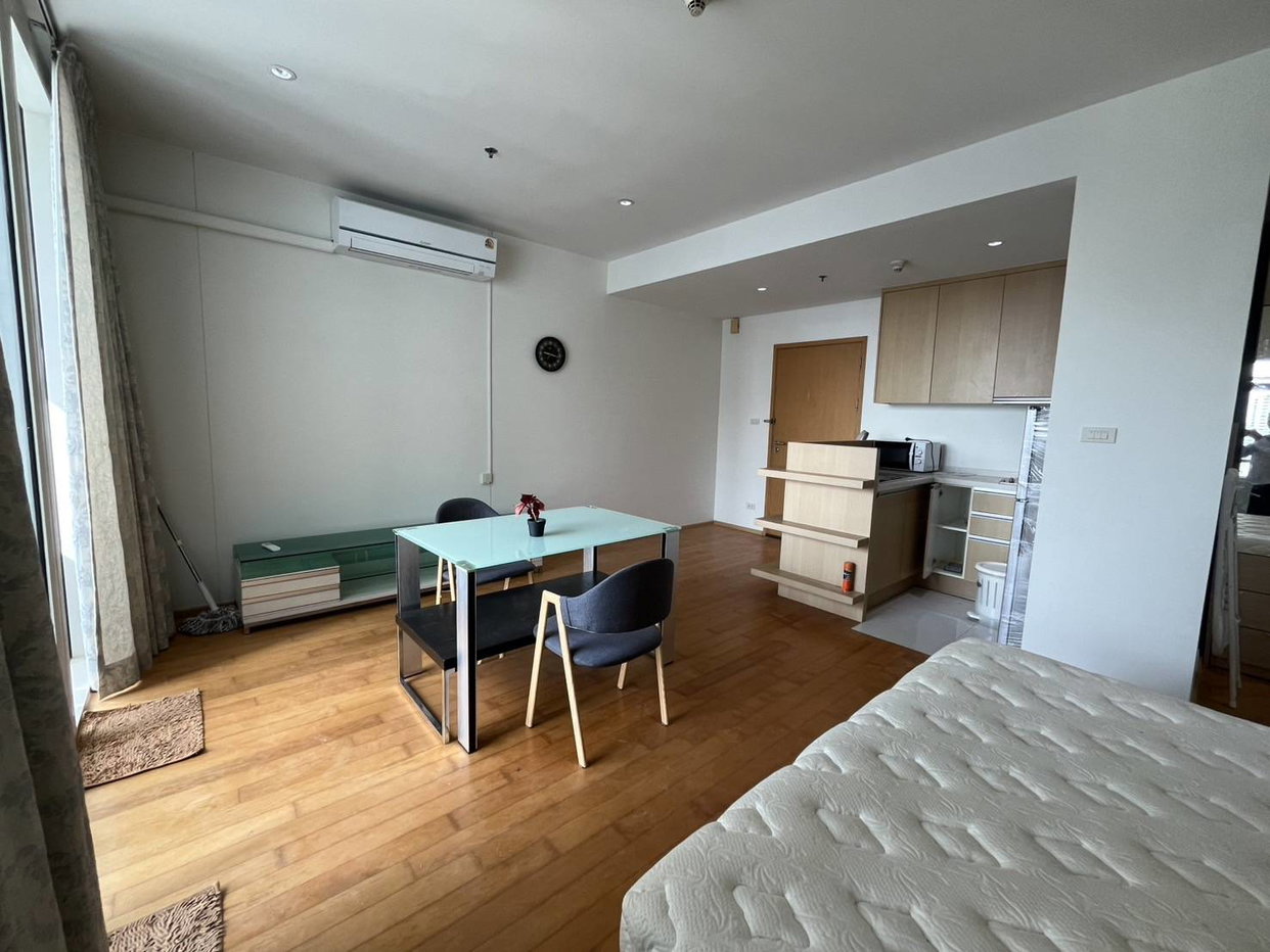 รูป เช่าคอนโด Studio 41 ตร.ม. Villa Rachatewi ใกล้ BTS ราชเทวี เพียง 20,000 บาท/เดือน! 
พร้อมสระว่ายน้ำ ฟิตเนส และระบบรักษาความปลอดภัย 24 ชม. - รูปที่ 2/9