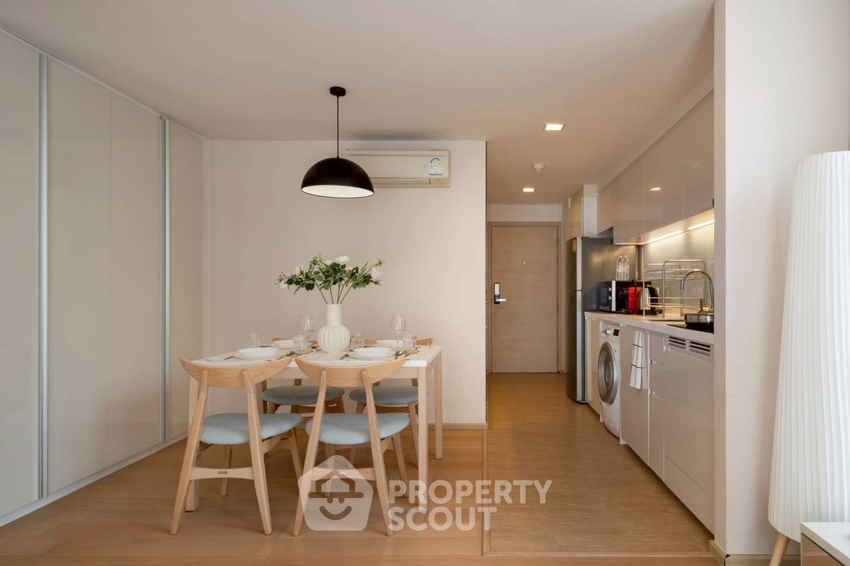 picture 2-BR Condo At LIV @ 49 In Phrom Phong Near BTS Thong Lor (ID 900604) - 12/36
