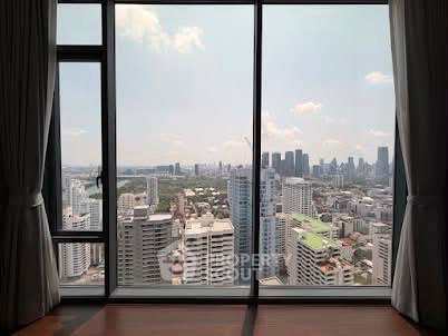 รูป คอนโด 4 ห้องนอน ชั้น 36 ขนาด 296 ตร.ม. Q1 Sukhumvit ใกล้ BTS นานา (ID 3247467) - รูปที่ 5/9