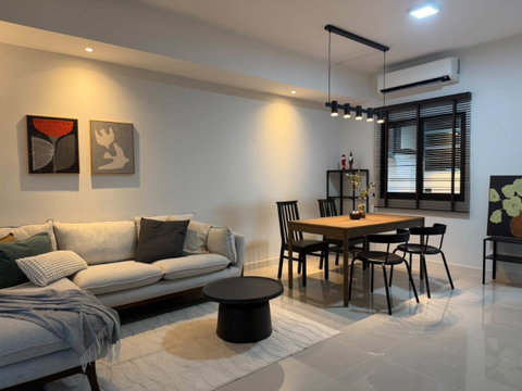 ให้เช่า ทาวน์โฮม 2 ชั้น Pleno Sukhumvit Bangna 2 บ้านสวย เฟอร์ครบ พร้อมเข้าอยู่ (TH6942)