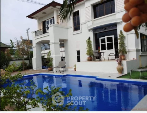 3-BR 250 Sqm Villa At Central Park 5 Village, East Pattaya (ID 3428433)