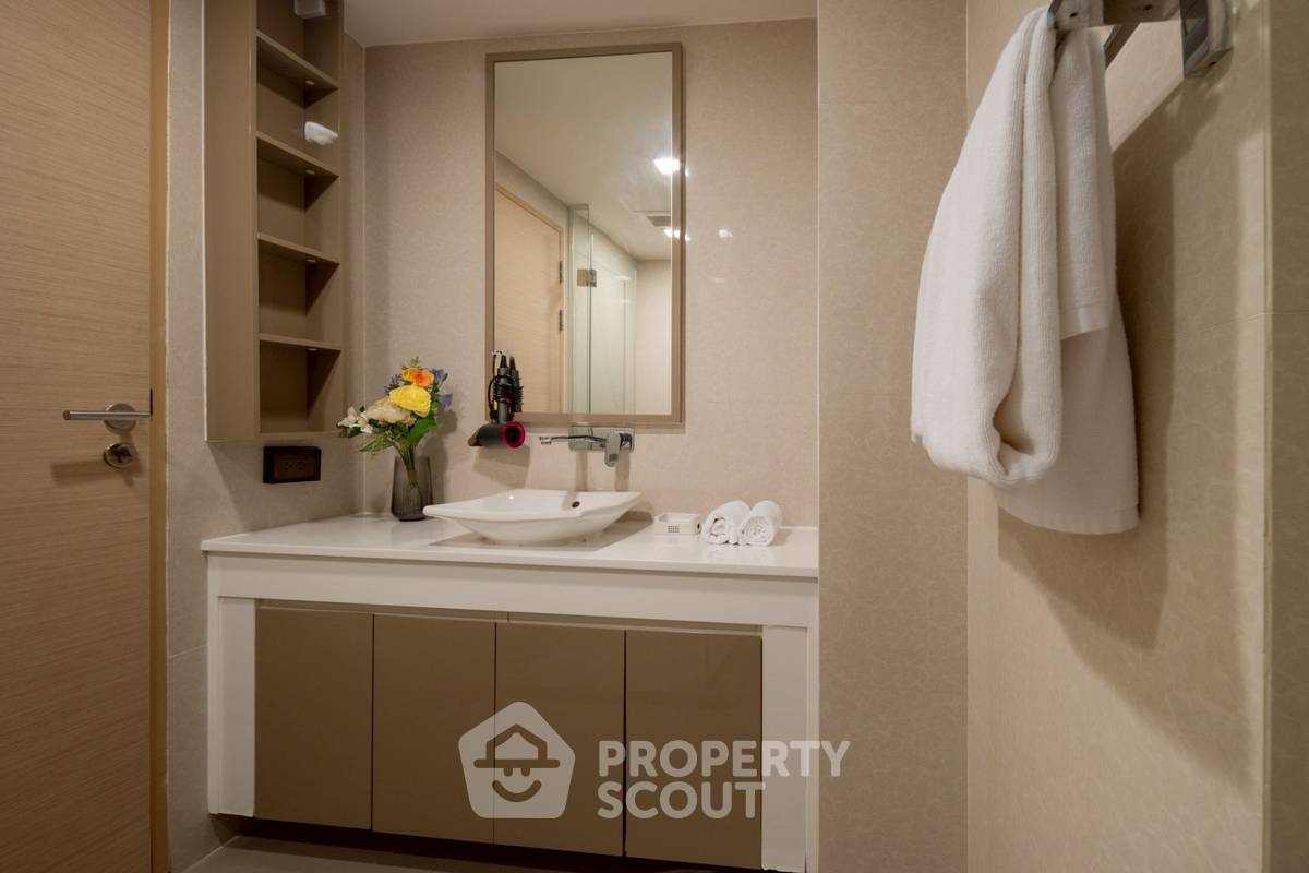 picture 2-BR Condo At LIV @ 49 In Phrom Phong Near BTS Thong Lor (ID 900604) - 31/36