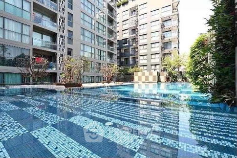 1-BR Condo at Via Botani near BTS Phrom Phong (ID 3445120)