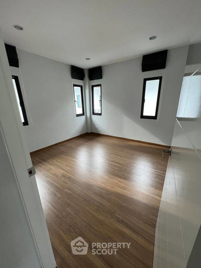 รูป บ้าน 4 ห้องนอน โครงการ H Cape Serene บางนา-สุขาภิบาล 2 ประเวศ (ID 3446601) - รูปที่ 8/20