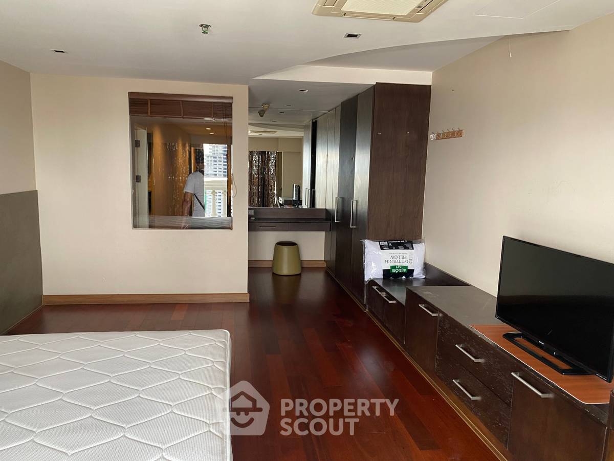 รูป คอนโด 1 ห้องนอน ชั้น 19 ขาย State Tower Condominium ใกล้ BTS สะพานตากสิน (ID 479953) - รูปที่ 6/11