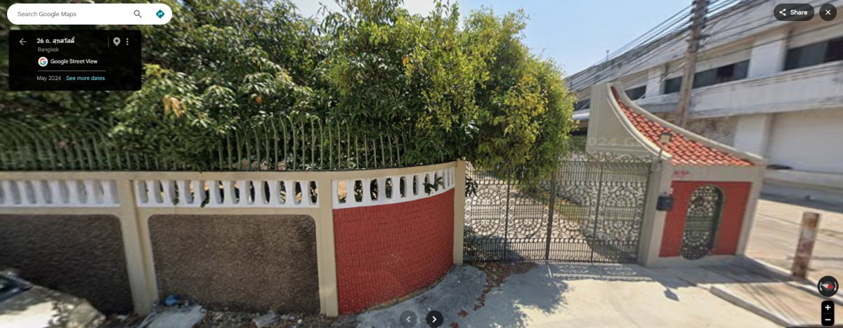 picture Home for rent with front yard and parking area - 20/24