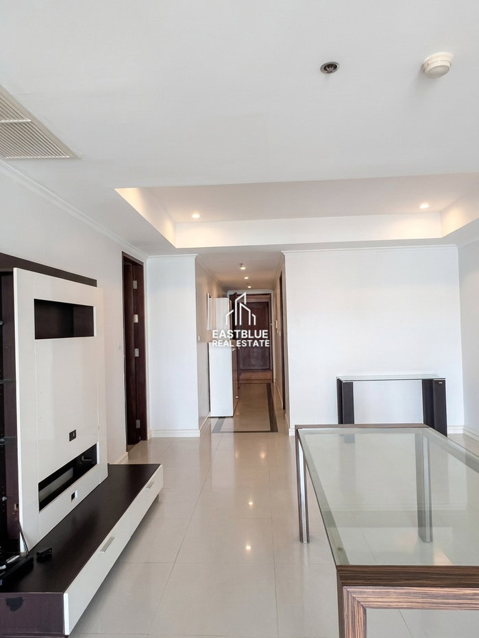 picture The Oleander Condo for Rent: Luxury Living in Watthana! 💫 - 2/9