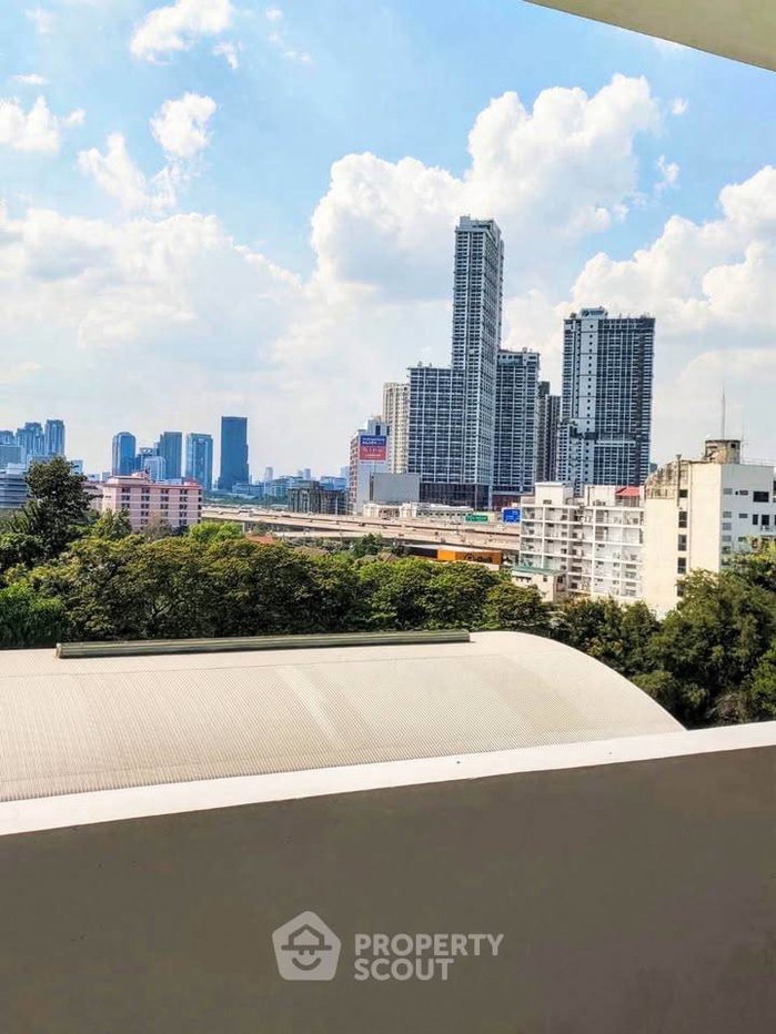 รูป คอนโด 3-ห้องนอน ที่ ซันพาเลซ คอนโดมิเนียม ใน บางกะปิ (ID 3443695) - รูปที่ 14/14