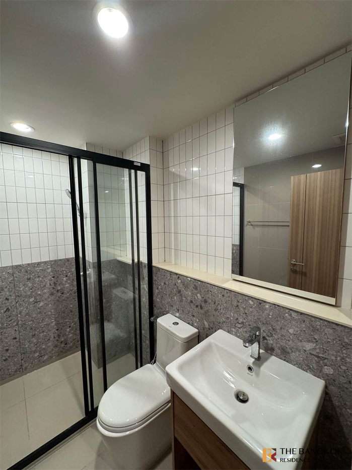 picture THE LINE VIBE Beautiful Room, Good Condition - 3/10