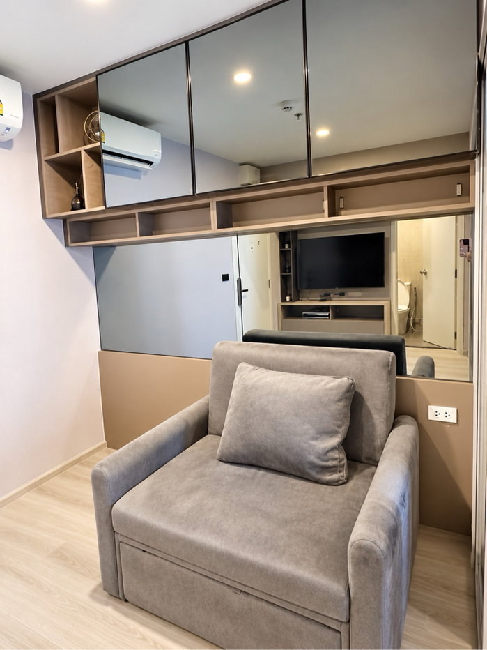 picture ðĨ Condo for Sale: ELIO SATHORN-WUTTHAKAT, 19th Floor, Pool View, Only 2.49 MB! - 5/10
