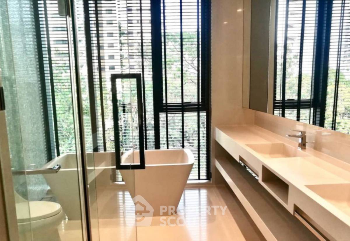 picture 3-BR Condo at Vittorio Sukhumvit 39 near BTS Phrom Phong (ID 2229659) - 8/10