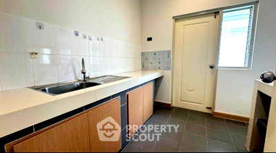 บ้านเดี่ยว ชลบุรี : บ้าน 4 ห้องนอน ในโครงการ Life In The Garden Rongpo-Motorway (ID 3446072)