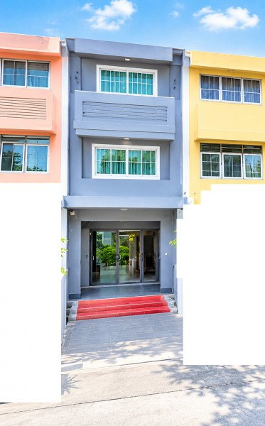 รูป 261021sonsankow ให้เช่า ทาวน์เฮ้าส์ MRT บางซ่อน 85ม.ทาวน์โฮม 3 ชั้นให้เช่า 4 นอน 3 แอร์ 18 ตร.วา.216 ตร.ม ตลาดบางซ่อน 350 ม. ใกล้กับ MRT - รูปที่ 1/8