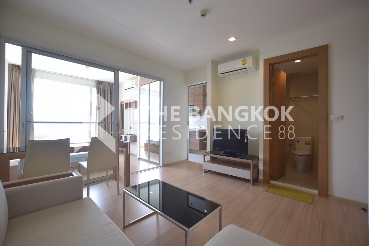 picture RHYTHM Ratchada-Huaikhwang Convenient Travel, Great Value per Square Meter near MRT Huai Khwang Station - 3/10