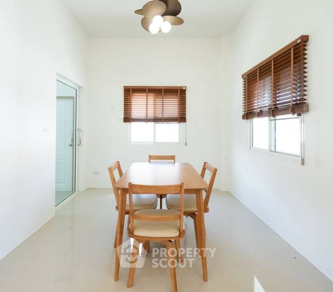 รูป บ้าน 3-ห้องนอน ใน ตลาดขวัญ (ID 3439616) - รูปที่ 6/10