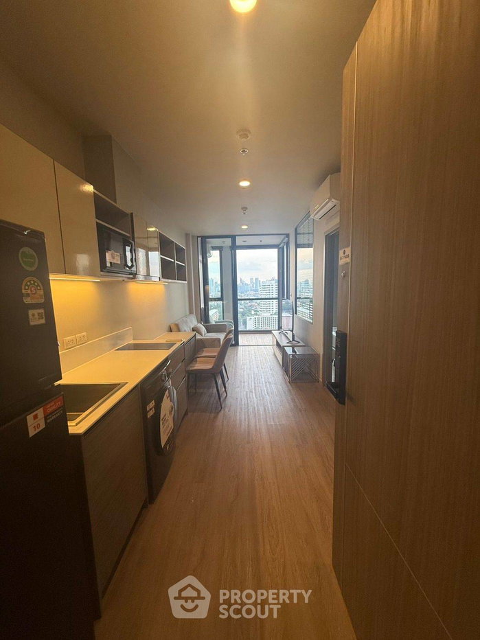 รูป คอนโด 1 ห้องนอน ให้เช่า ที่ The Issara Sathorn ย่านสาทร (ID 3445896) - รูปที่ 9/13