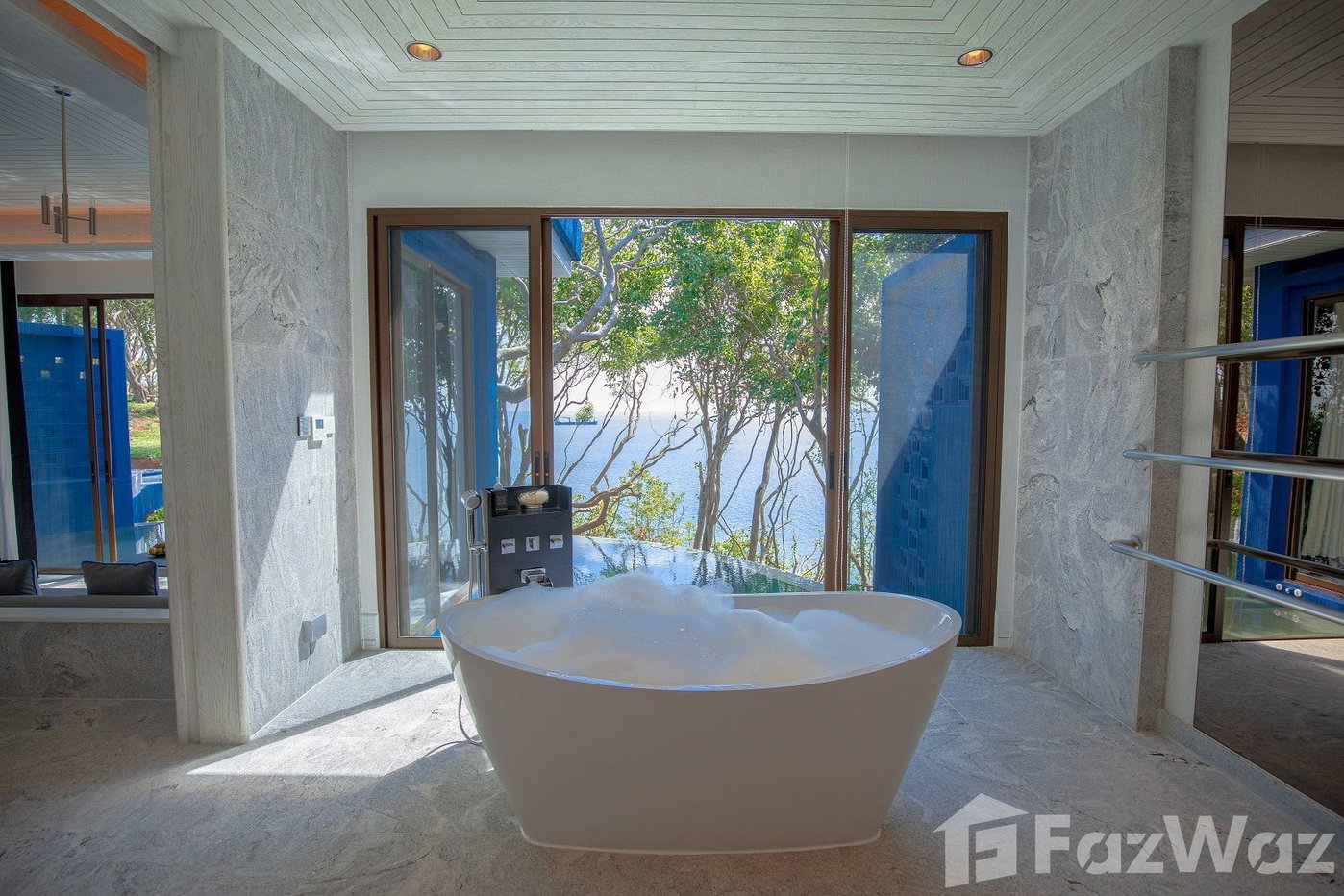 picture 4 Bedrooms Seaview Pool Villa in a Resort 1675986 - 5/12