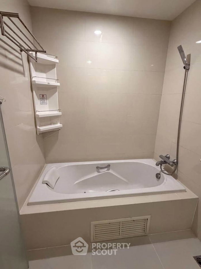 picture 2-BR Condo at The Alcove Thonglor 10 near BTS Thong Lor (ID 3447706) - 14/14