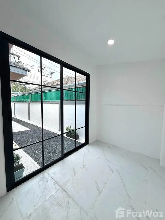 picture Cozy 2-Bedroom Single-Storey Detached House Near Town 4.99MB 6884802 - 16/26