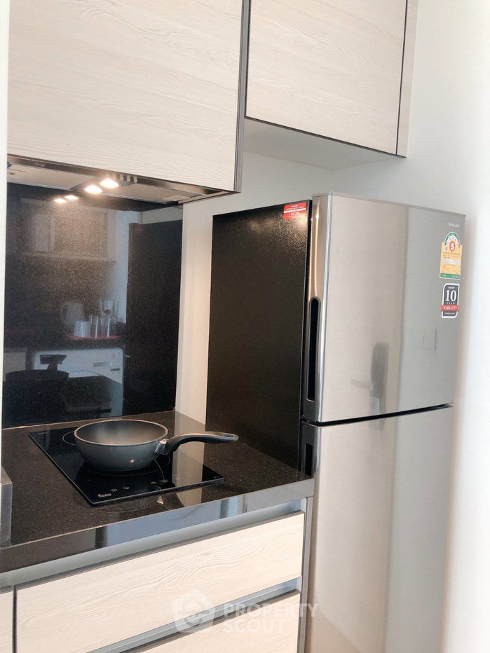 picture Studio Condo at Park Origin Phrom Phong near BTS Phrom Phong (ID 3440545) - 3/5