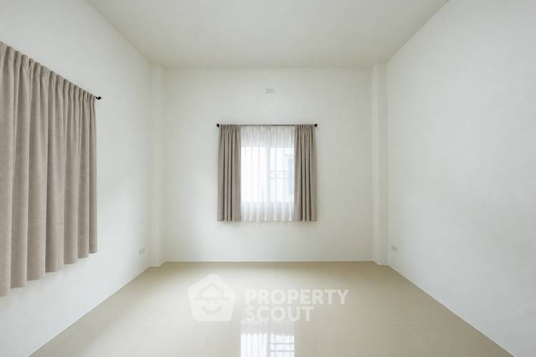 รูป บ้าน 3-ห้องนอน ใน ตลาดขวัญ (ID 3439616) - รูปที่ 3/10