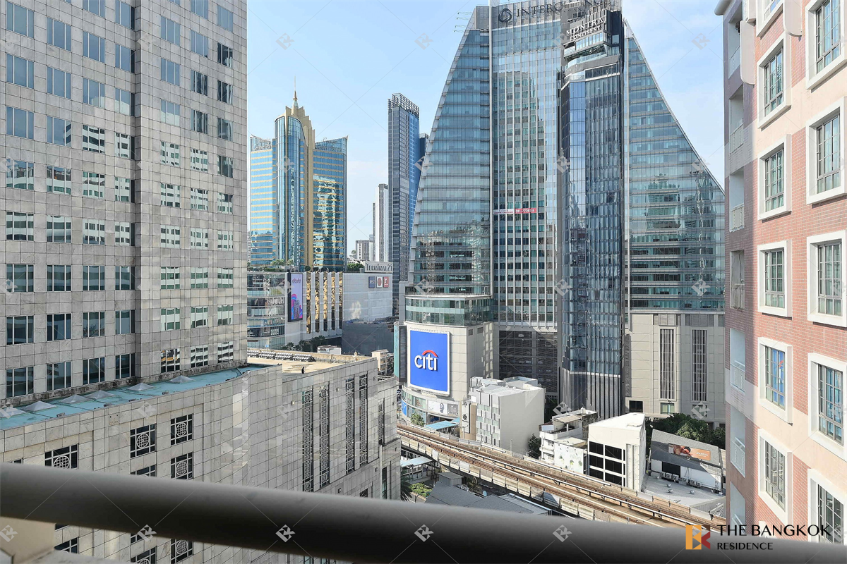 picture Condo with the Best Location City Smart Condo near BTS Asok - 3/10