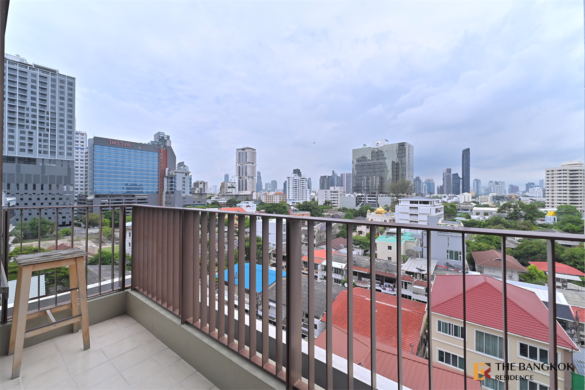 picture The Emporio Place  Easy Travel, Fully Utilized Space - 9/10