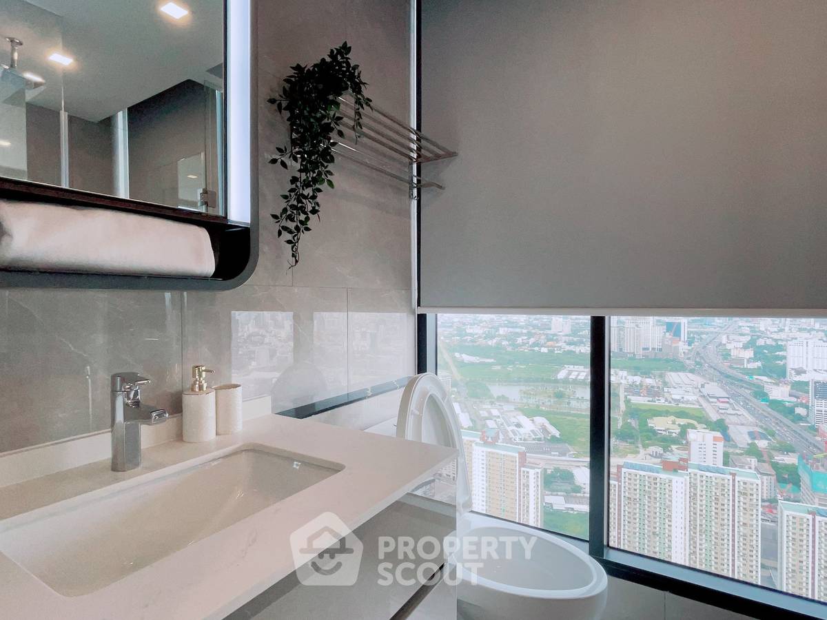 รูป 2 ห้องนอน ชั้น 55 One 9 Five Asoke - Rama 9 ใกล้ MRT พระราม 9 (ID 3443760) - รูปที่ 8/8