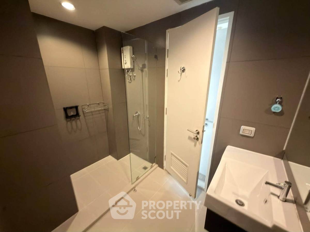 รูป คอนโด 1-ห้องนอน ที่ อัพ เอกมัย ใกล้ ARL รามคำแหง (ID 3436833) - รูปที่ 11/12
