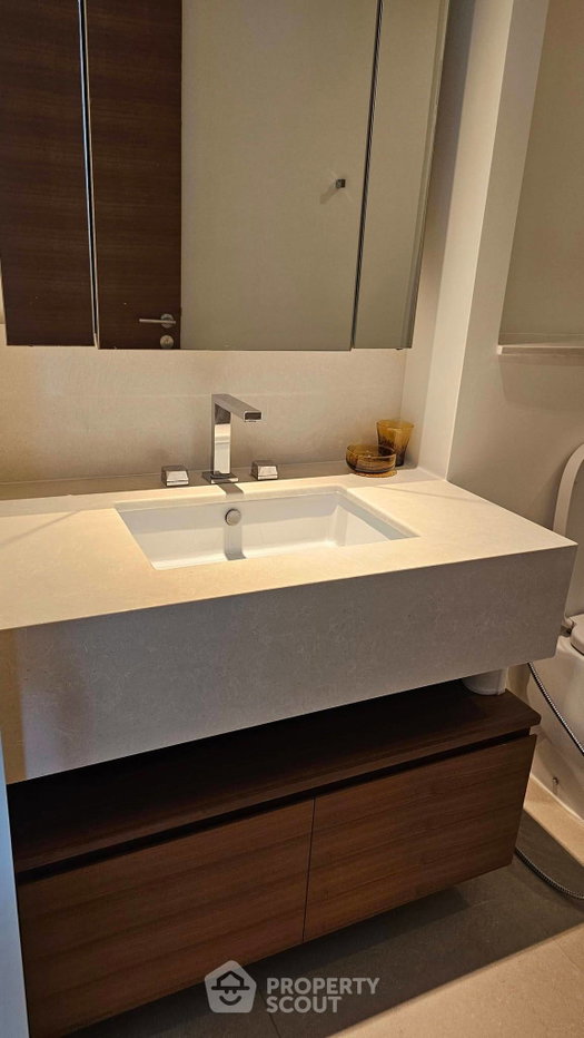 picture 2-BR Condo at The River Condominium near BTS Saphan Taksin (ID 3365621) - 11/22