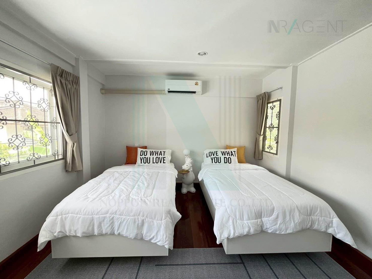 picture ð For Rent 2-story House MUEANG THONG 2 PHASE 3 4 bedroom 3 bathroom - 8/8
