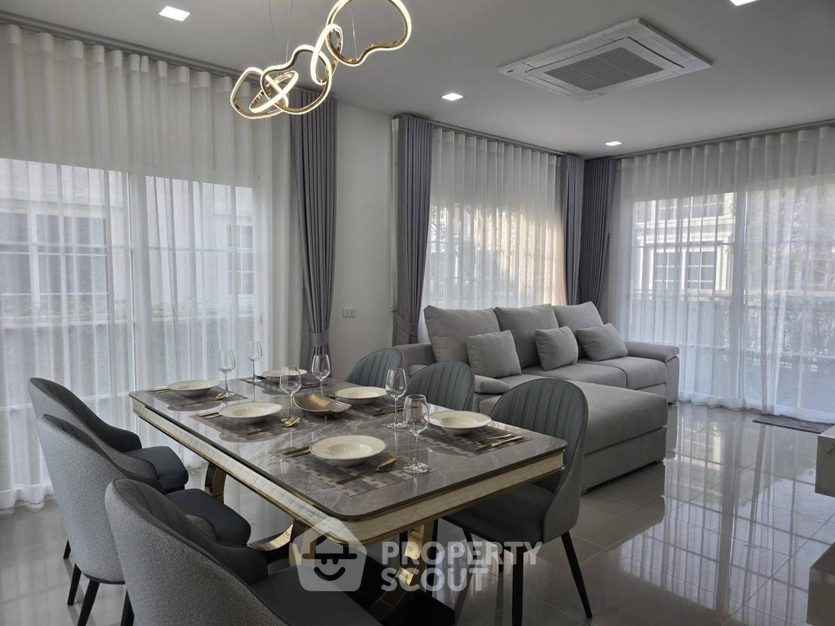picture 4-BR House near BTS Samrong (ID 3443651) - 5/11
